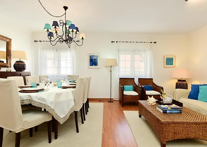 Village Center - Ocean View شقة *